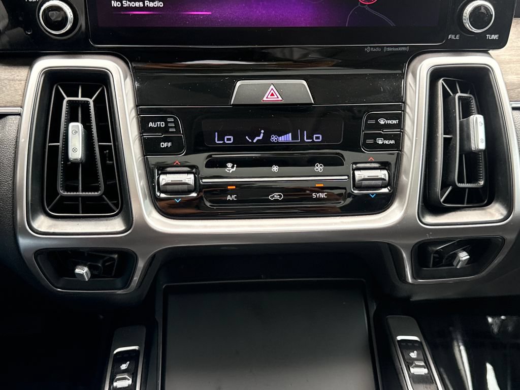 Used 2023 Kia Sorento EX w/ Panoramic Sunroof Package FWD image 24