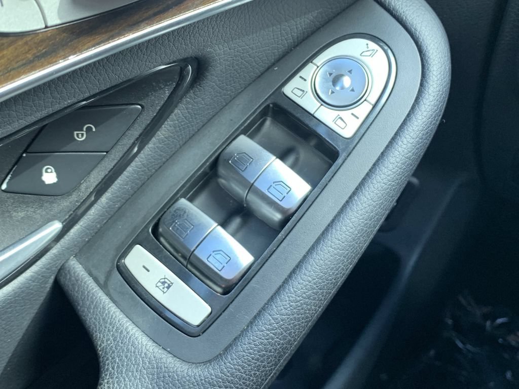 Certified 2017 Mercedes-Benz GLC 300 image 9