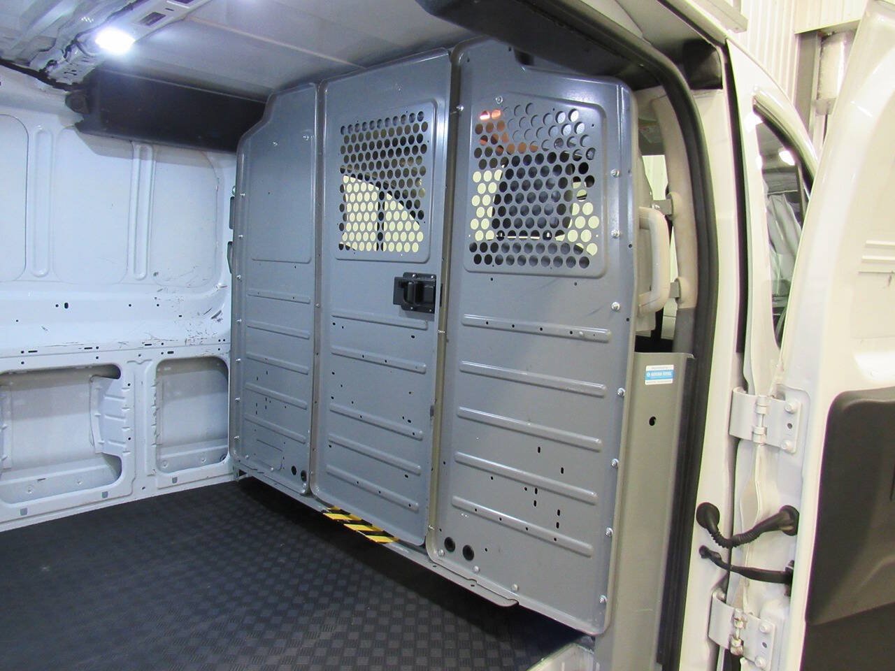 Used 2019 Ford Transit 150 130 Low Roof RWD image 21
