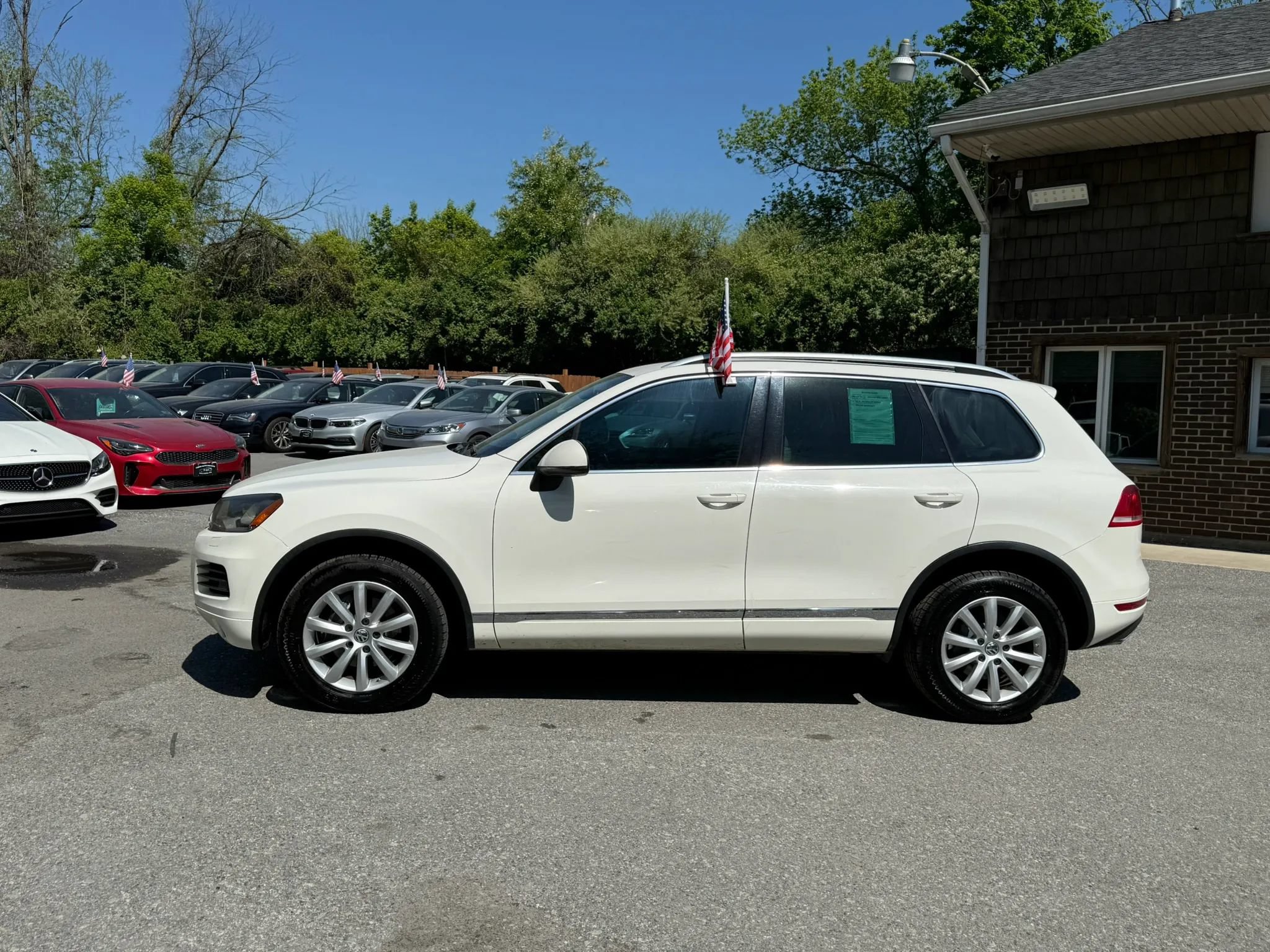 Used 2012 Volkswagen Touareg Sport AWD/4WD image 4
