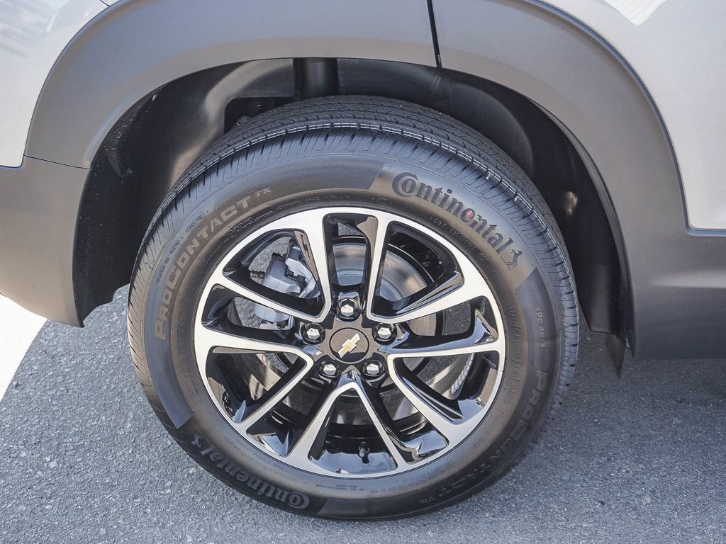 New 2026 Chevrolet TrailBlazer LT w/ LT Cold Weather Package FWD image 8
