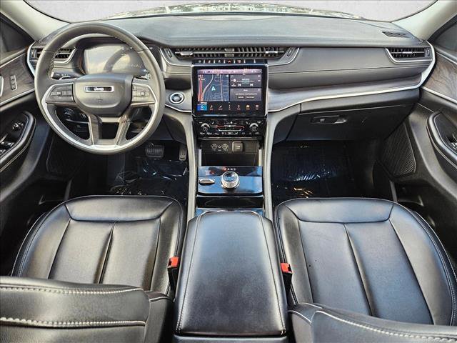 Used 2023 Jeep Grand Cherokee L Limited image 16
