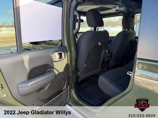 Used 2022 Jeep Gladiator Willys AWD/4WD image 33