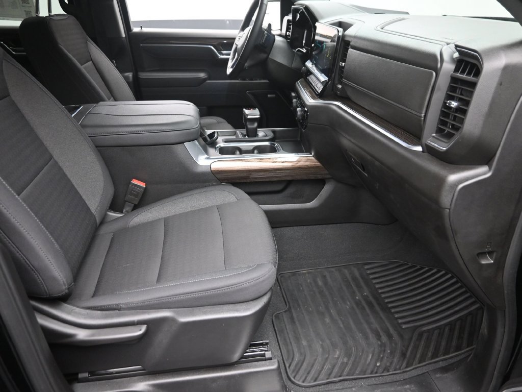 Used 2025 Chevrolet Silverado 1500 RST w/ All Star Edition Plus AWD/4WD image 9