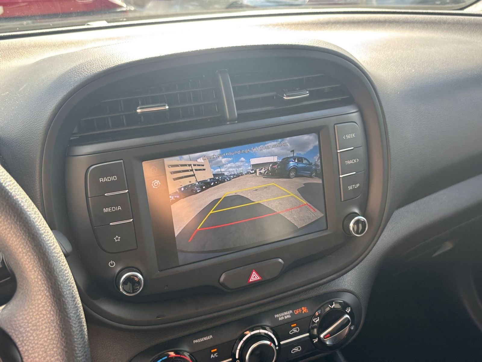 Used 2025 Kia Soul LX w/ LX Technology Package image 17