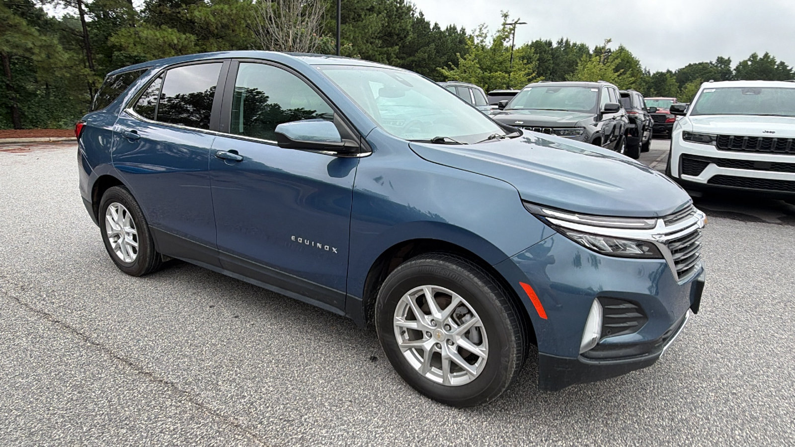 Used 2024 Chevrolet Equinox LT AWD/4WD image 5