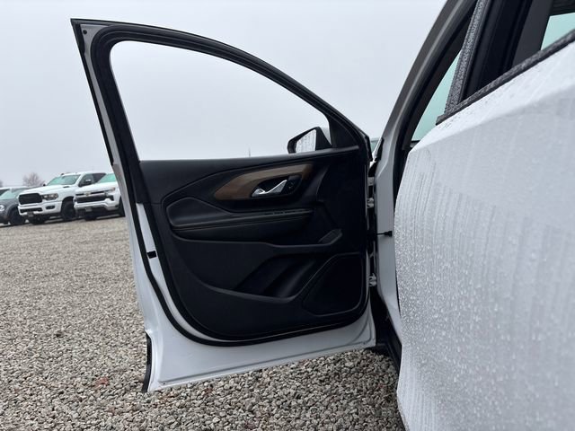 Used 2020 GMC Terrain SLE image 18