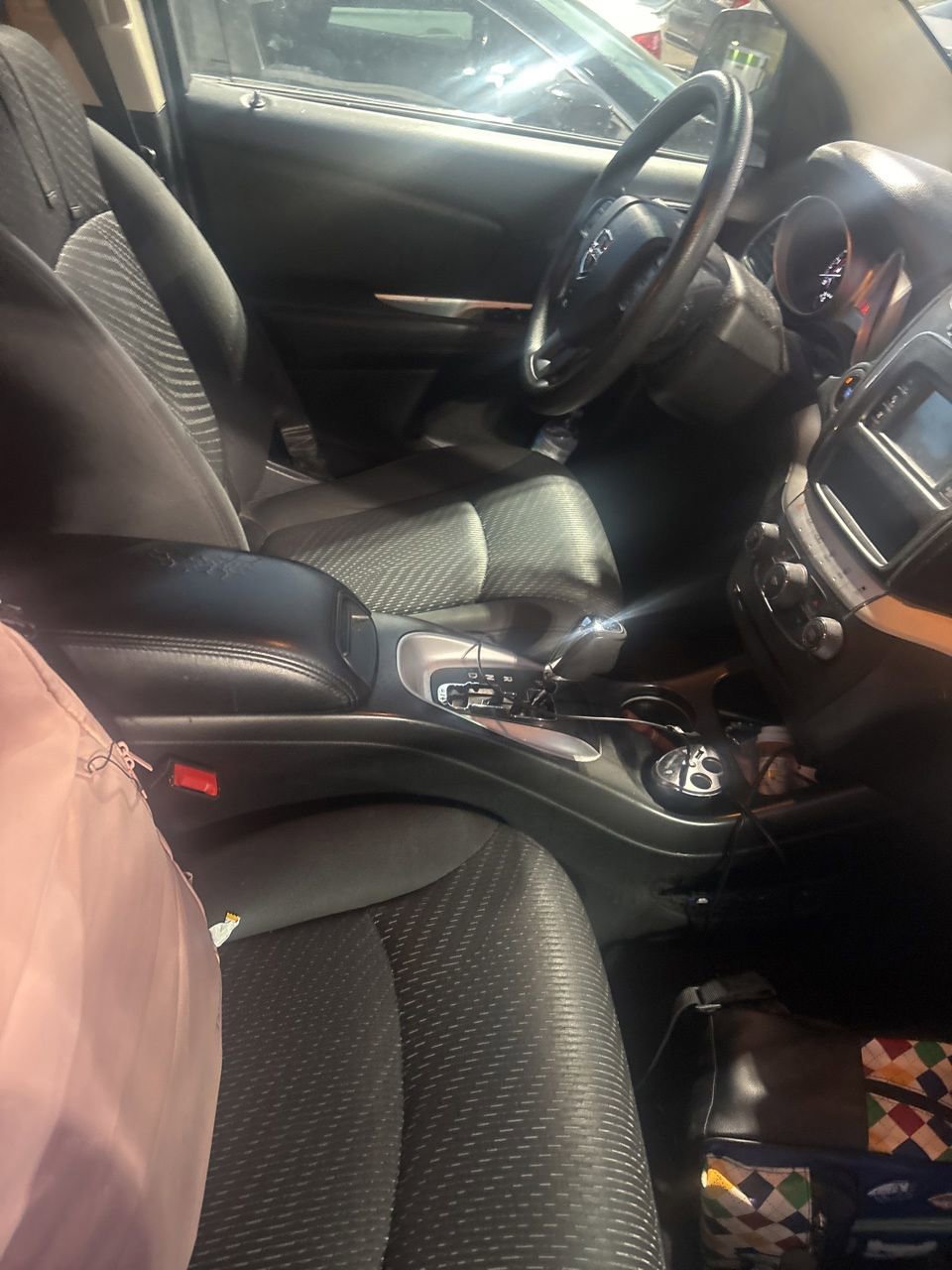 Used 2017 Dodge Journey SXT w/ Comfort/Convenience Group FWD image 13