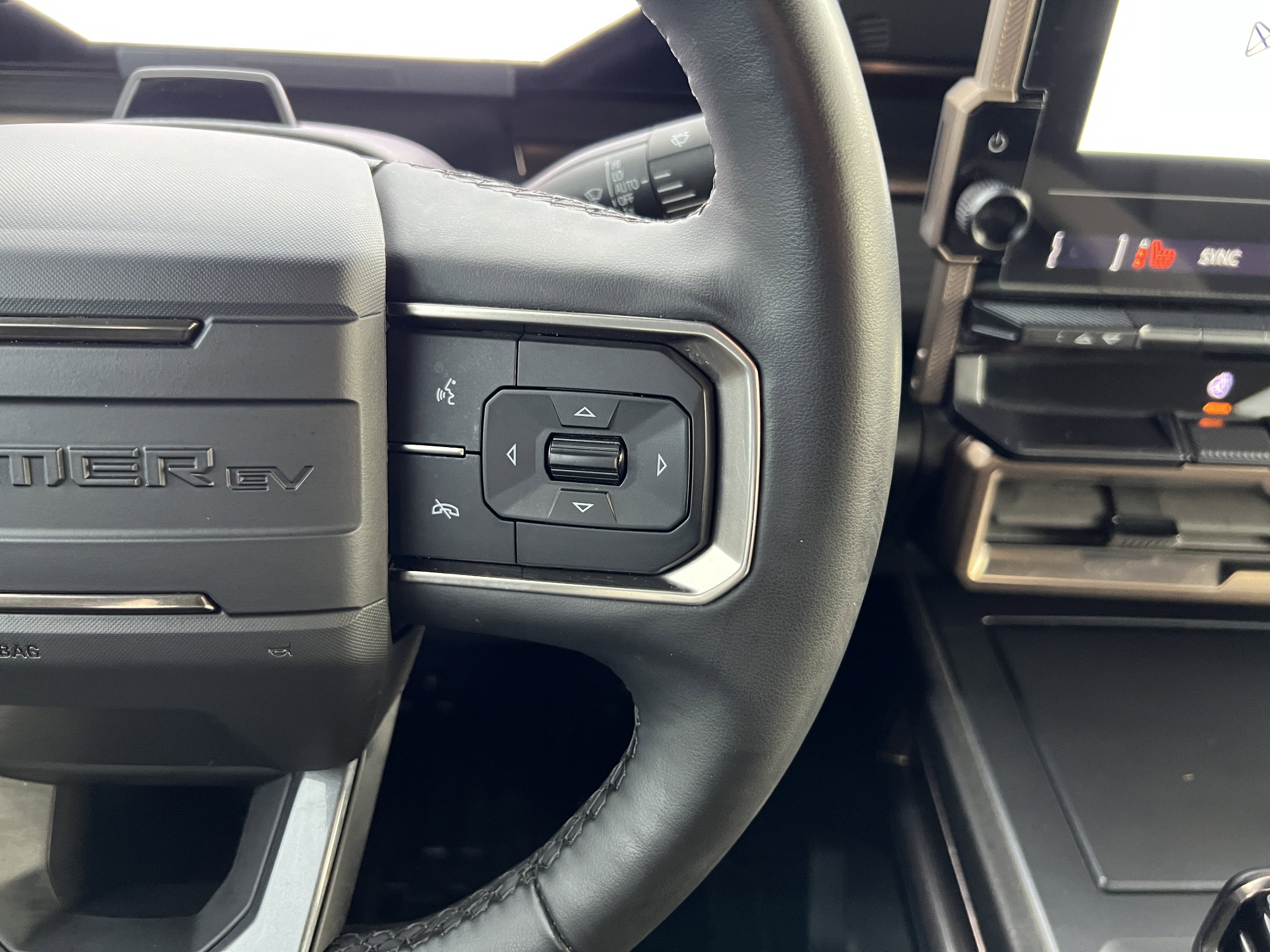 Used 2025 GMC Hummer EV 3X image 28