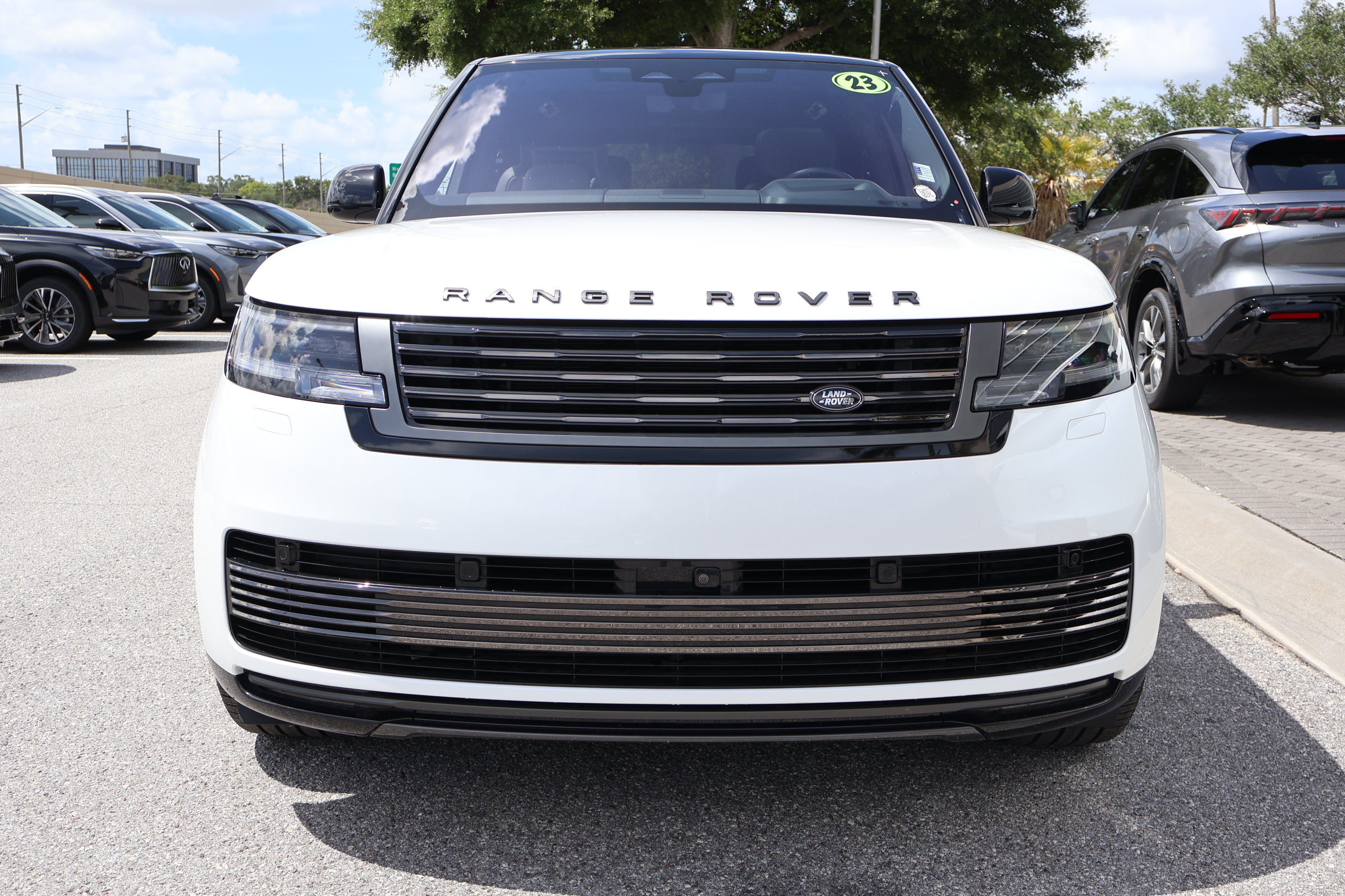 Used 2023 Land Rover Range Rover SV AWD/4WD image 12