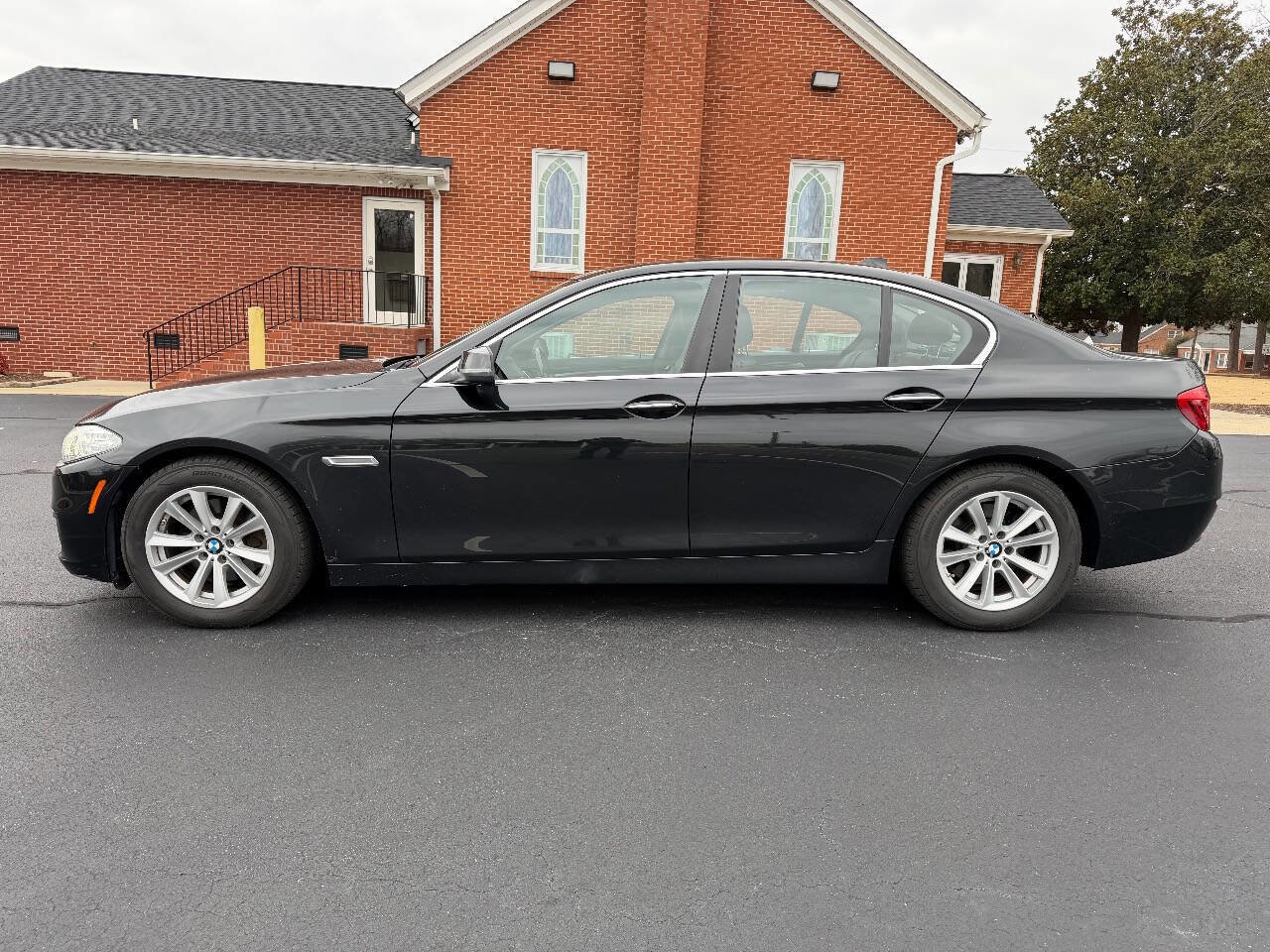 Used 2016 BMW 528i xDrive Sedan AWD/4WD image 8