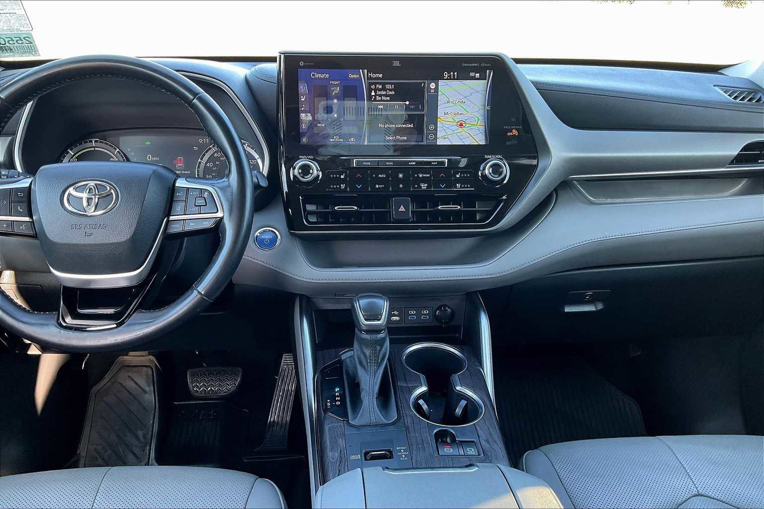 Used 2022 Toyota Highlander Limited image 9