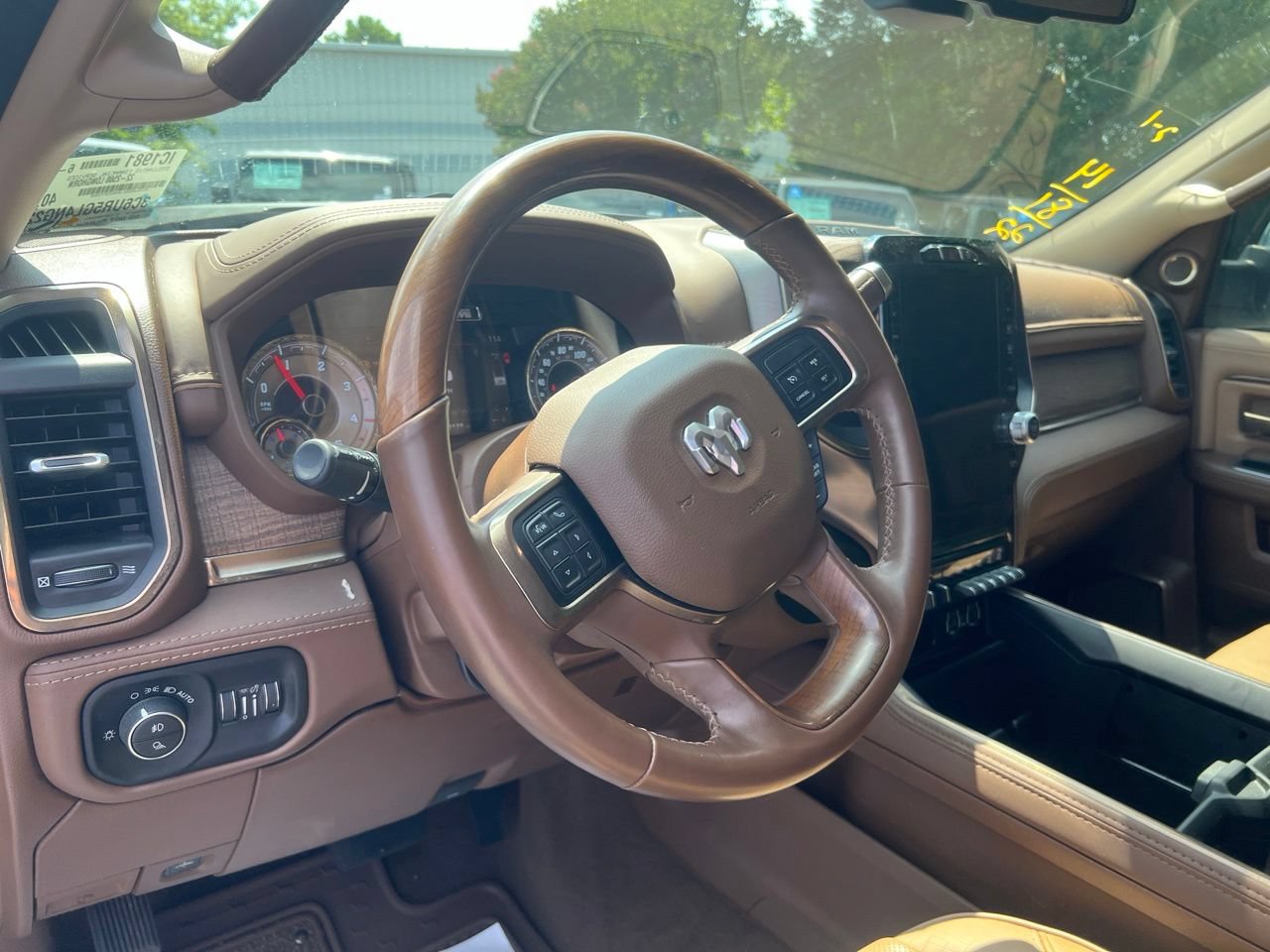 Used 2022 RAM 2500 Limited AWD/4WD image 16