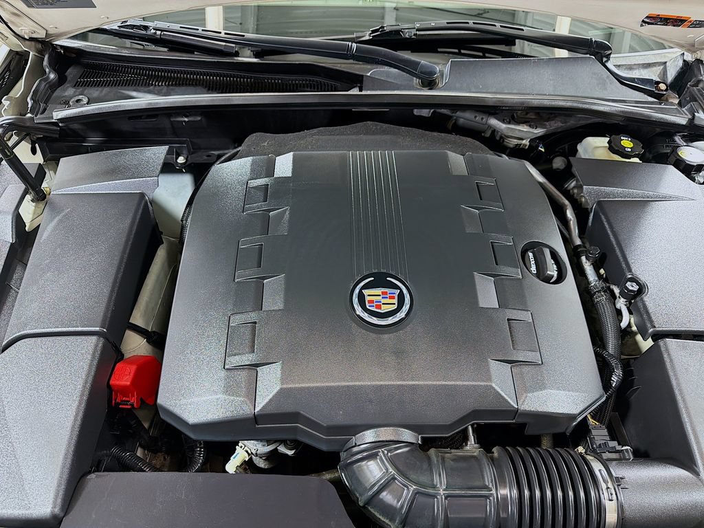 Used 2013 Cadillac CTS Luxury w/ Wood Trim Package AWD/4WD image 32