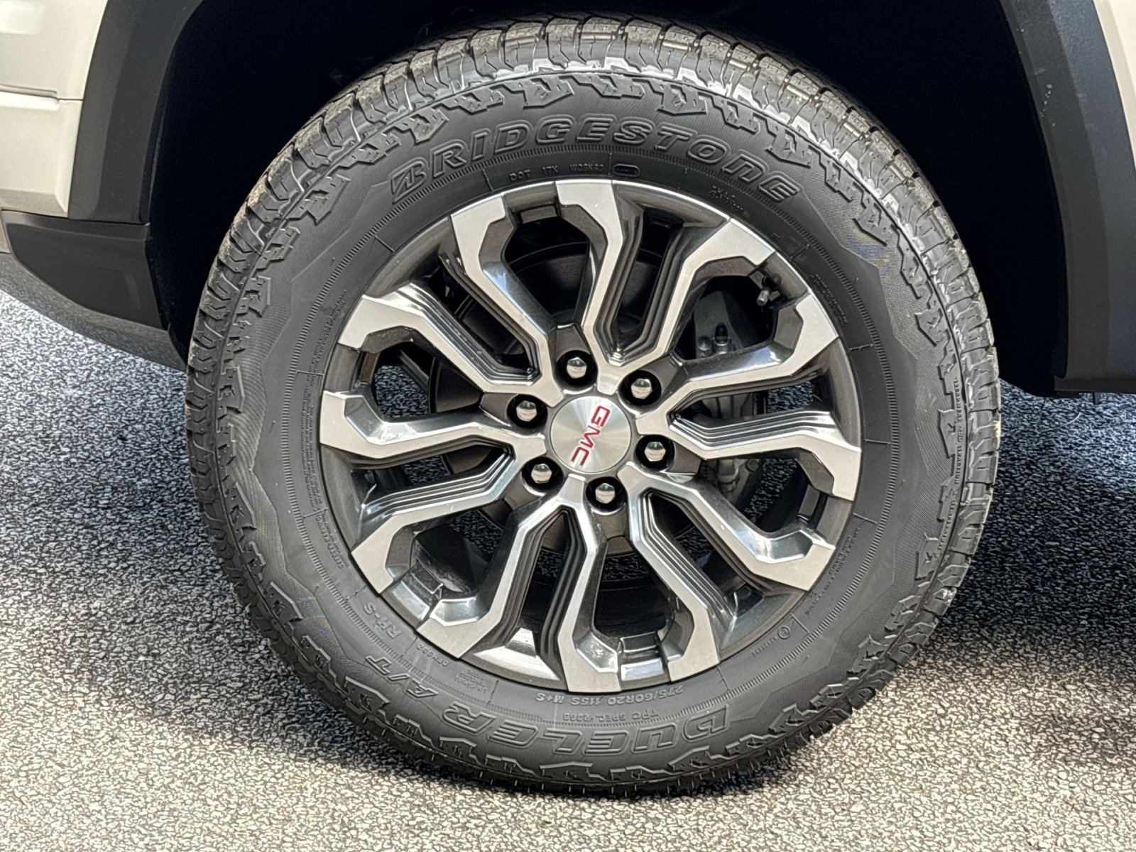 New 2026 GMC Canyon Denali w/ LPO, Black Badging Package AWD/4WD image 12
