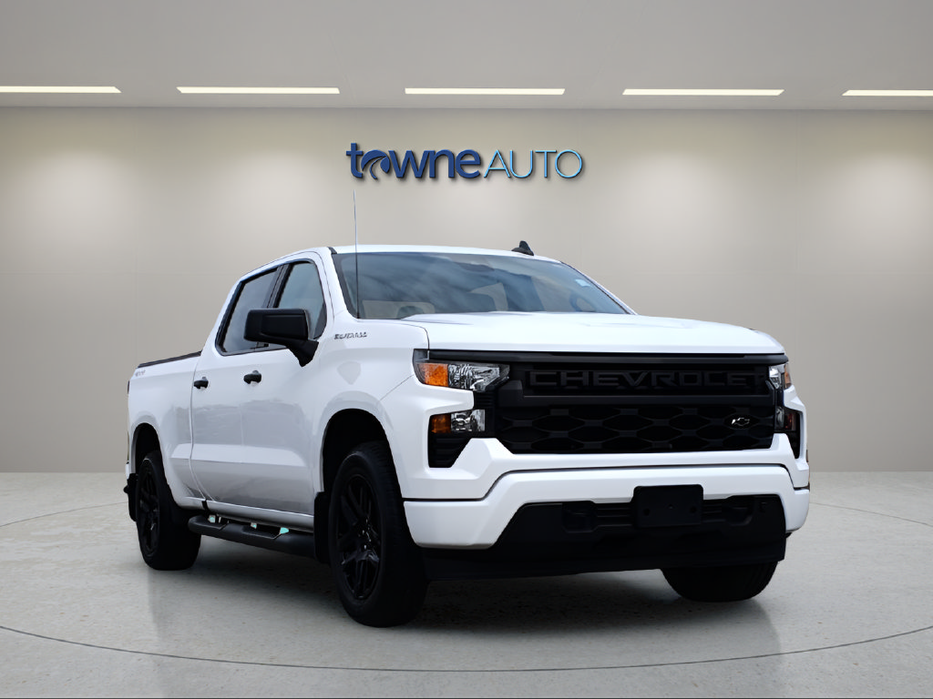 Used 2024 Chevrolet Silverado 1500 Custom AWD/4WD image 8