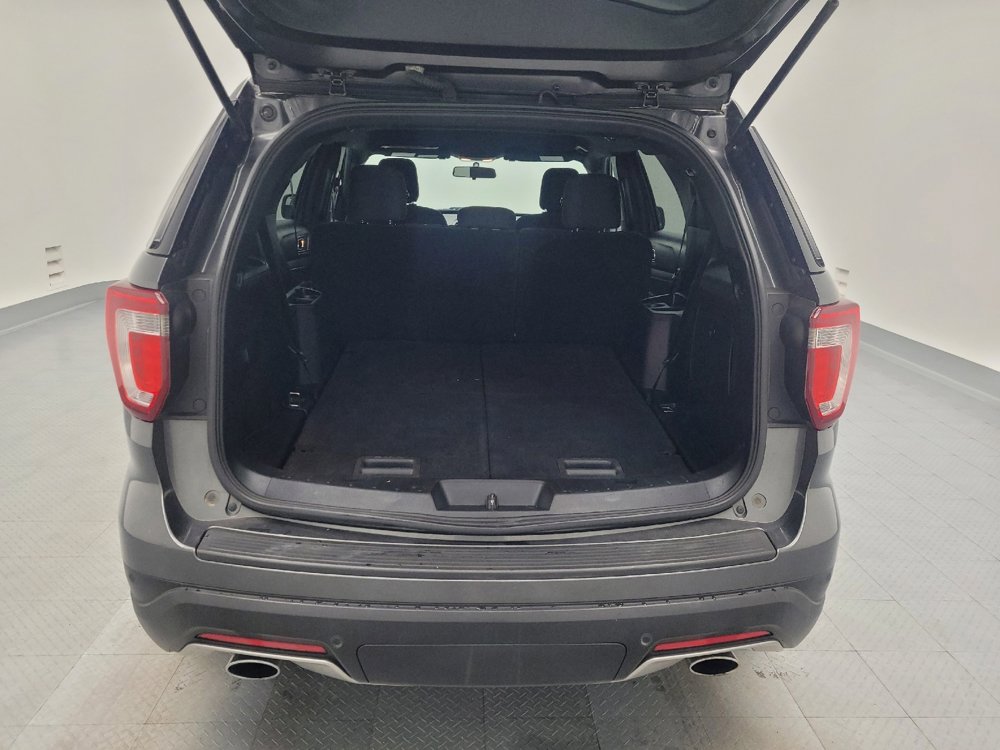 Used 2018 Ford Explorer XLT w/ Class II Trailer Tow Package image 29
