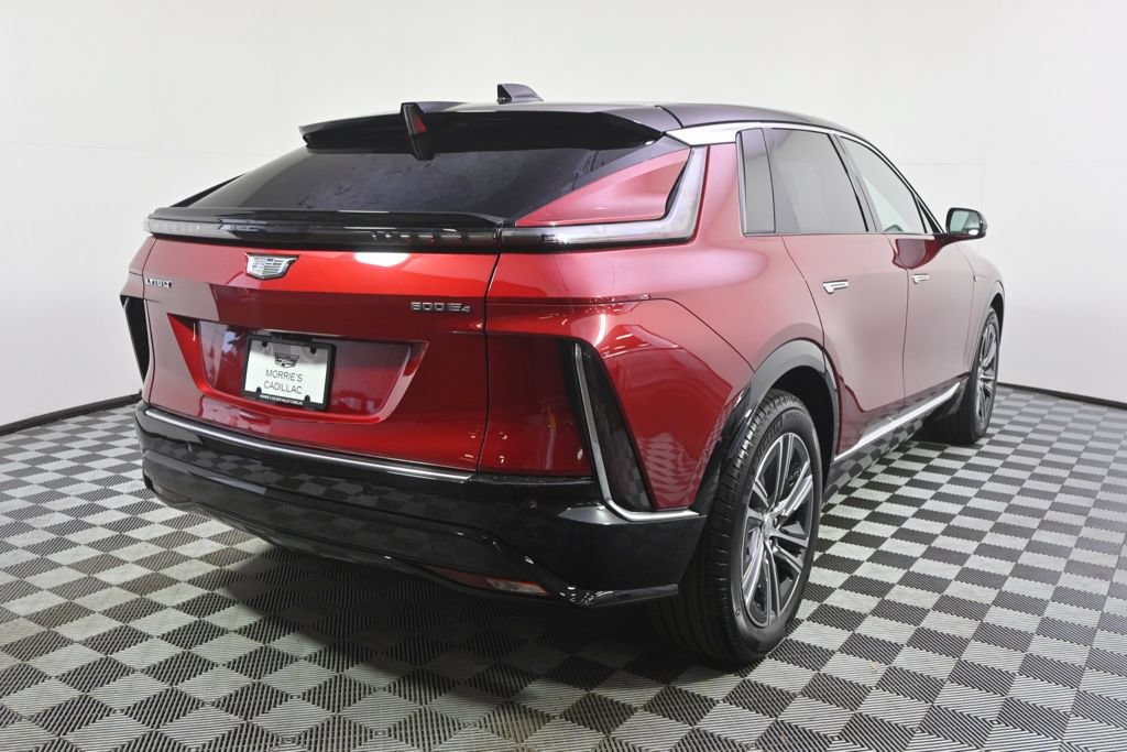 New 2026 Cadillac Lyriq Luxury w/ LPO, Floor Liner Package AWD/4WD image 6