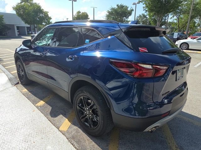 Used 2022 Chevrolet Blazer LT w/ Midnight/Sport Edition FWD image 4