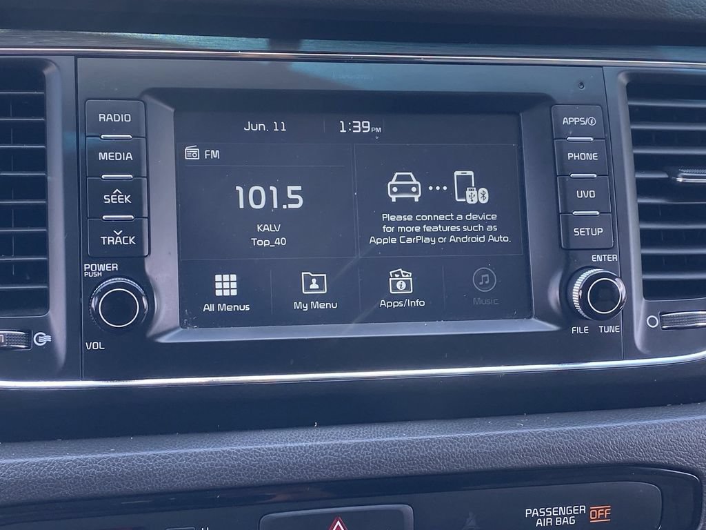 Used 2017 Kia Sedona LX w/ LX Essentials Premium Package FWD image 26