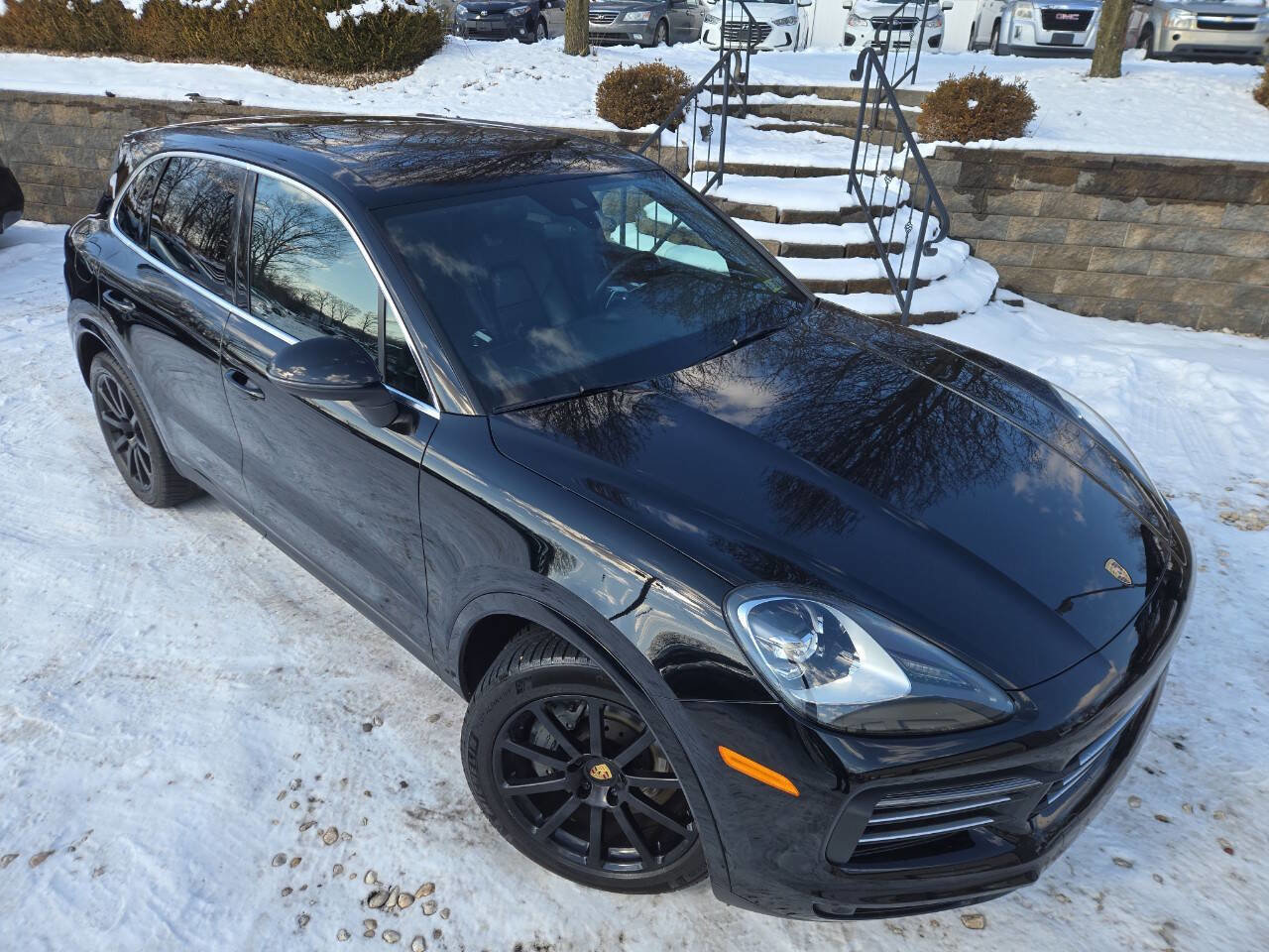 Used 2020 Porsche Cayenne S image 40