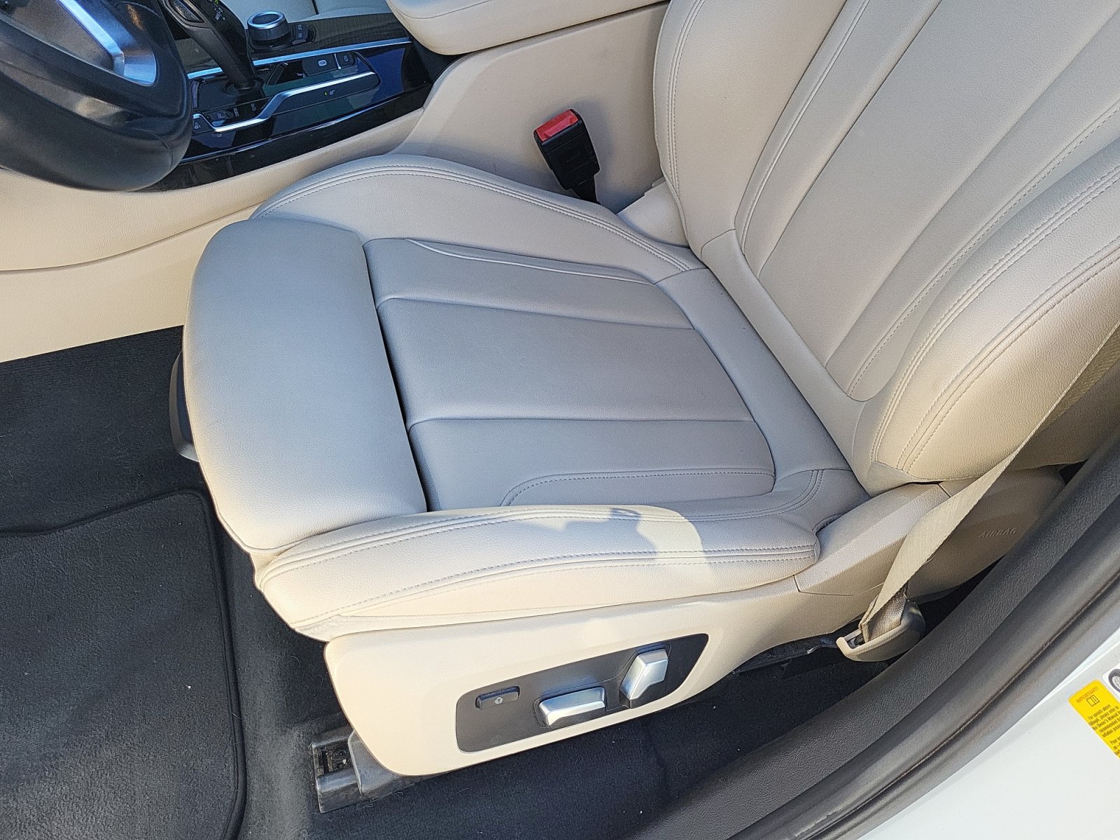 Used 2019 BMW X3 sDrive30i w/ Driving Assistance Package RWD image 16
