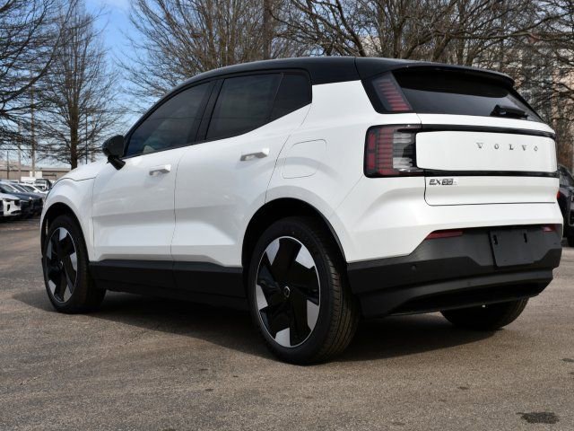New 2026 Volvo EX30 Plus w/ Protection Package Premier image 5