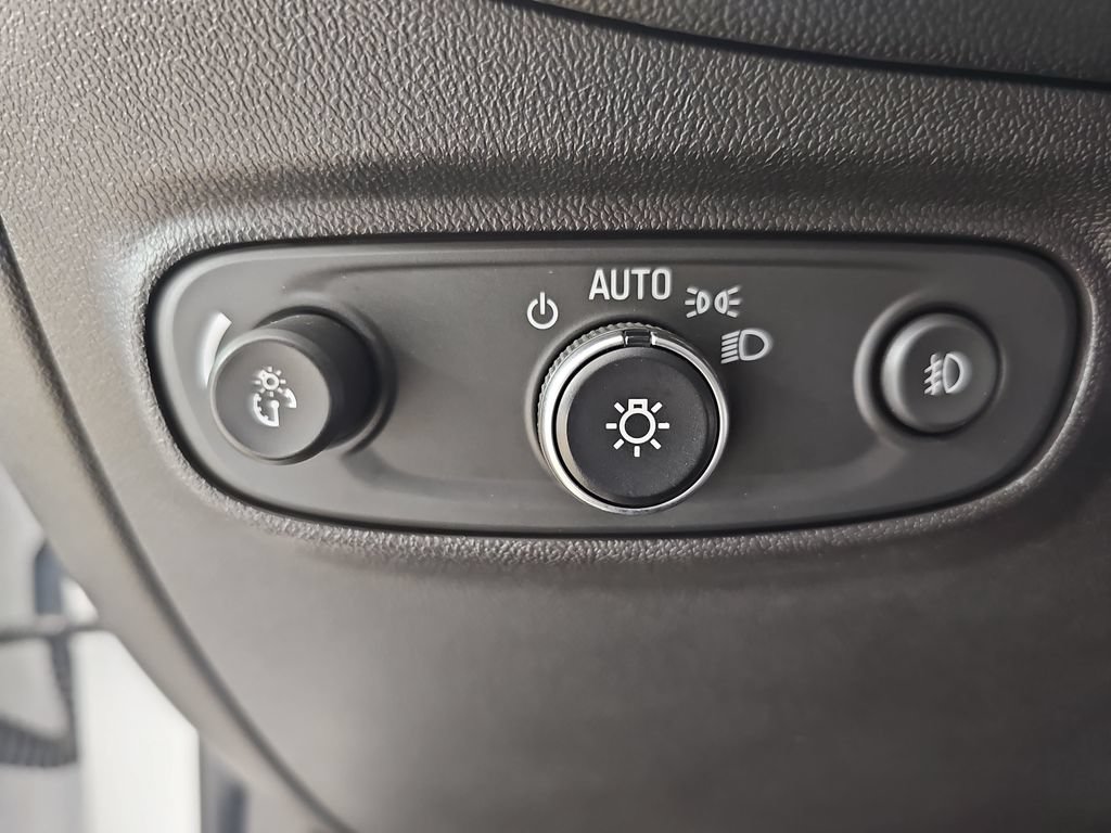 Used 2020 Chevrolet Equinox Premier FWD image 31