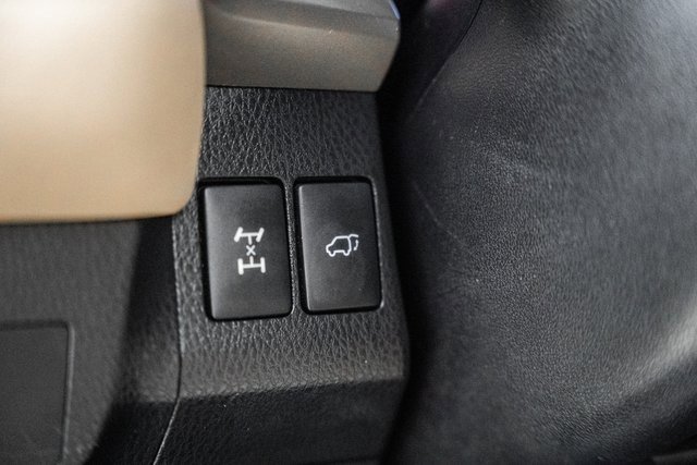 Used 2015 Toyota RAV4 XLE image 37