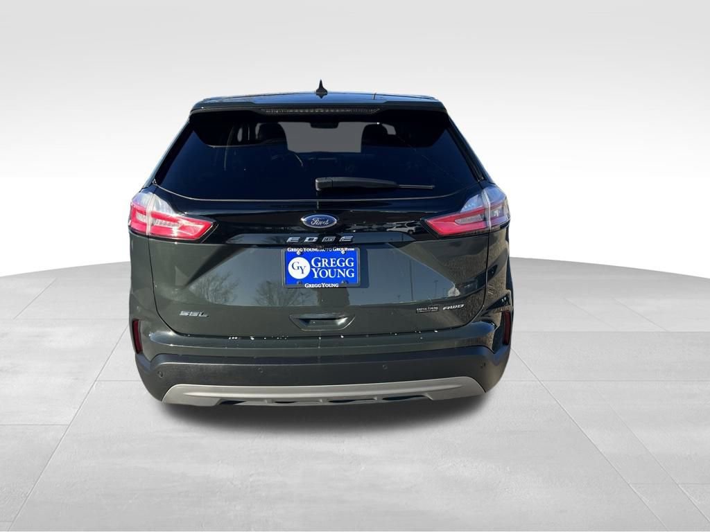 Used 2023 Ford Edge SEL w/ Convenience Package image 5
