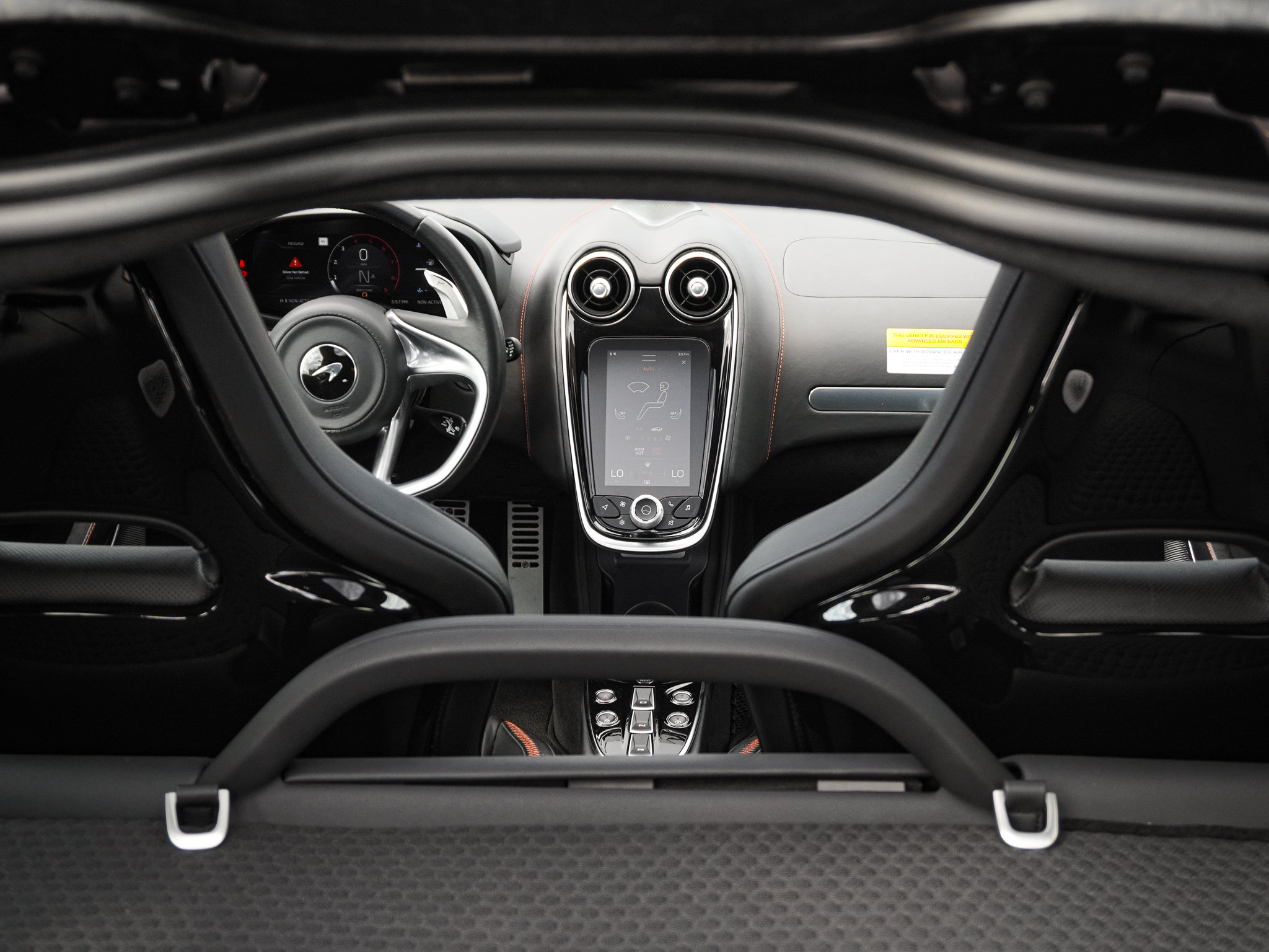 Used 2022 McLaren GT RWD image 34