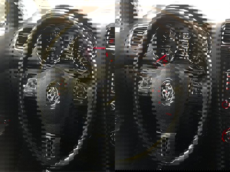 Used 2013 Volkswagen Jetta TDI image 25