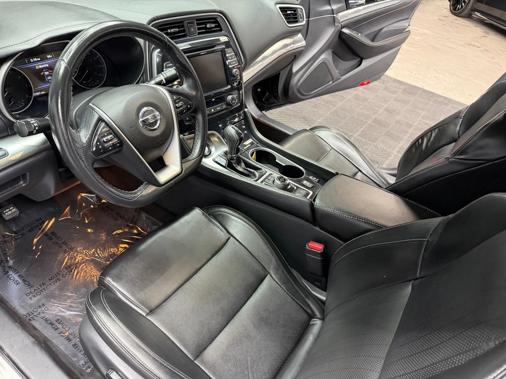 Used 2022 Nissan Maxima SV w/ Floor Mat Group FWD image 32