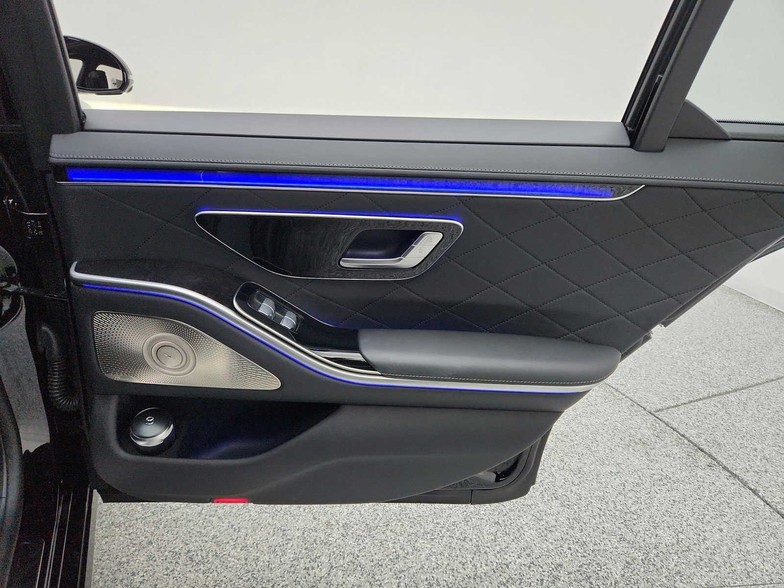 Certified 2023 Mercedes-Benz S 500 4MATIC image 26