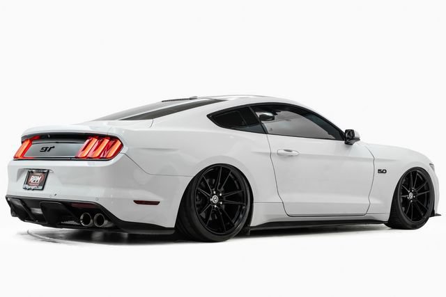 Used 2016 Ford Mustang GT Premium w/ GT Performance Package RWD image 4