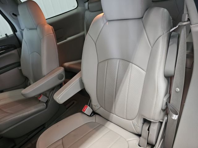 Used 2014 Buick Enclave Leather image 20