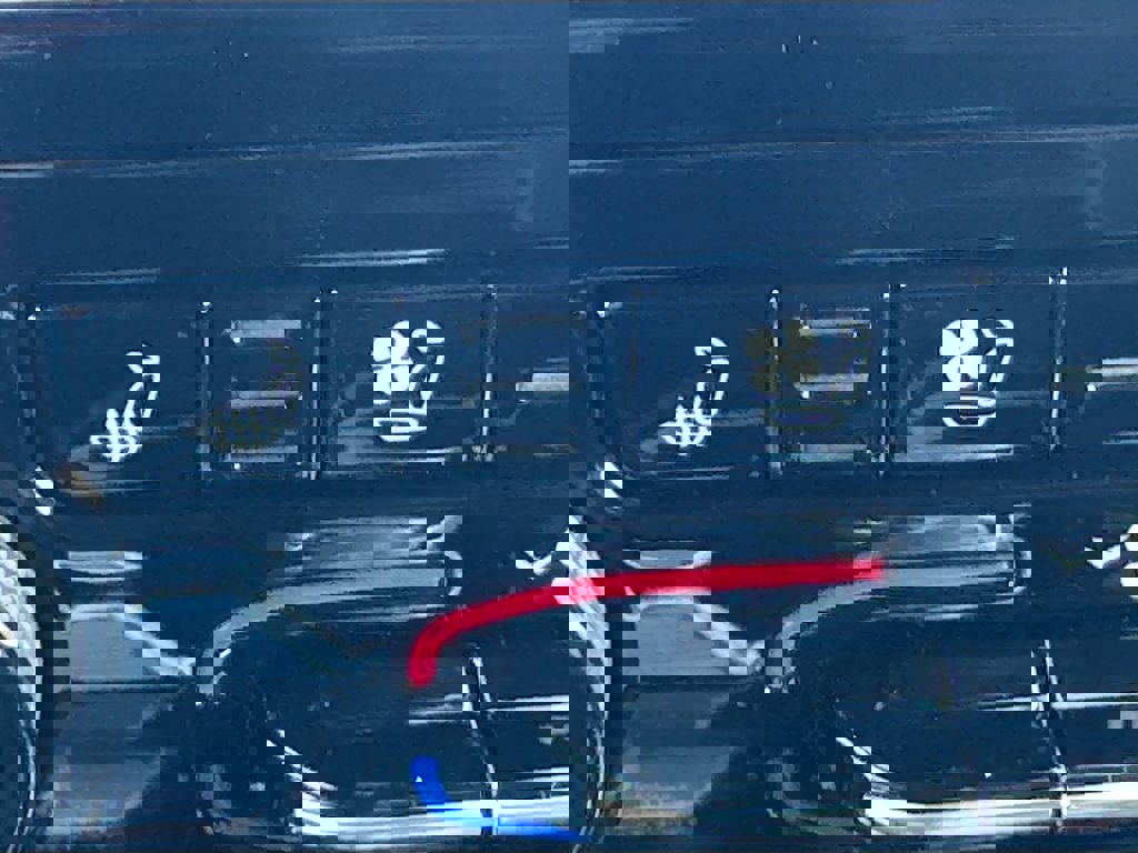 New 2025 Jeep Grand Cherokee Overland w/ Luxury Tech Group IV image 23