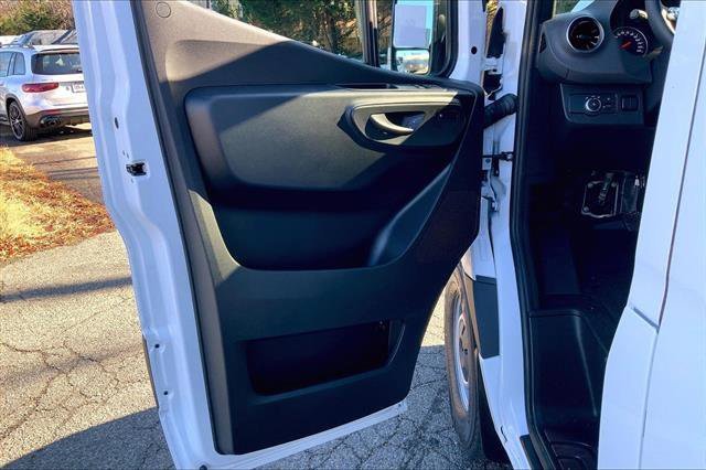 New 2026 Mercedes-Benz Sprinter 144 Cargo image 9