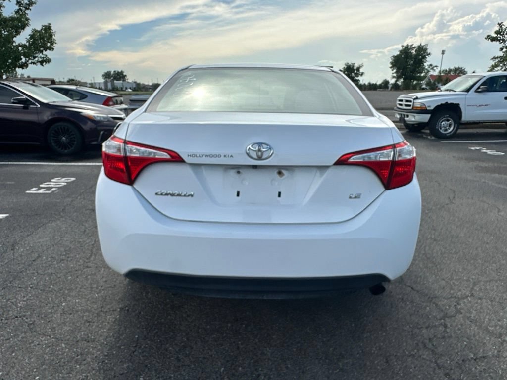 Used 2016 Toyota Corolla LE FWD image 8