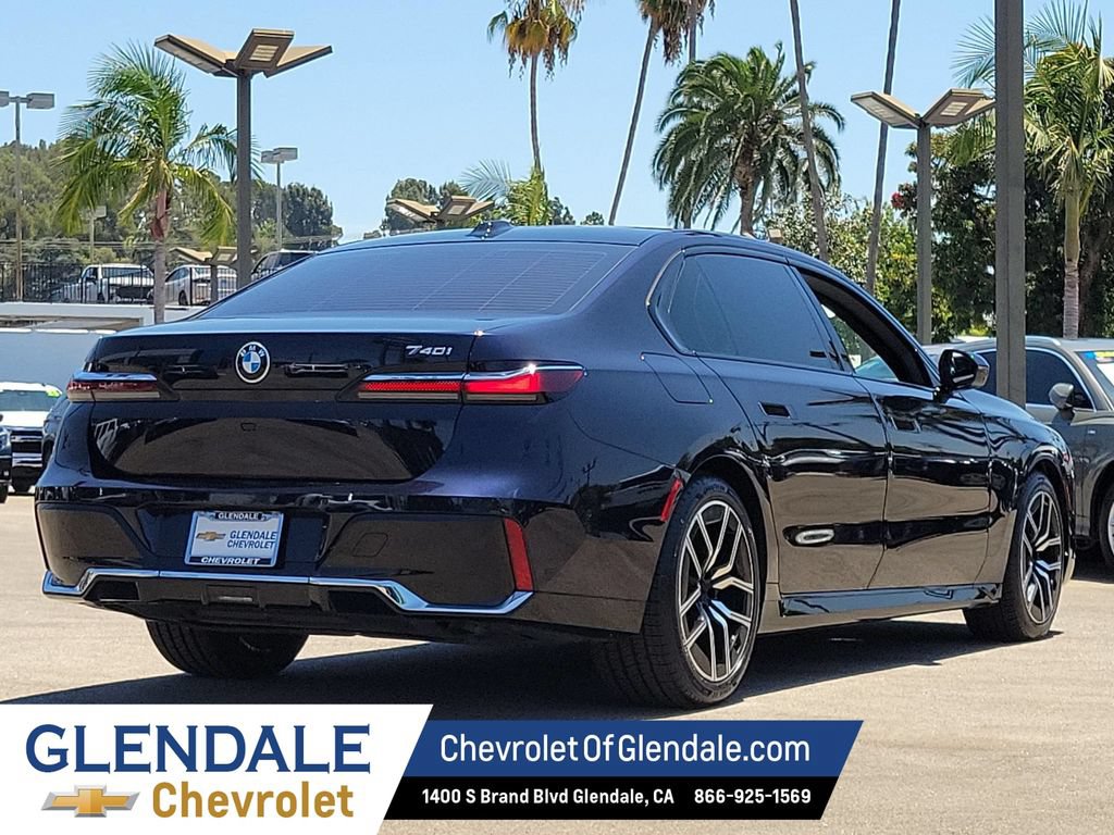 Used 2024 BMW 740i RWD image 11