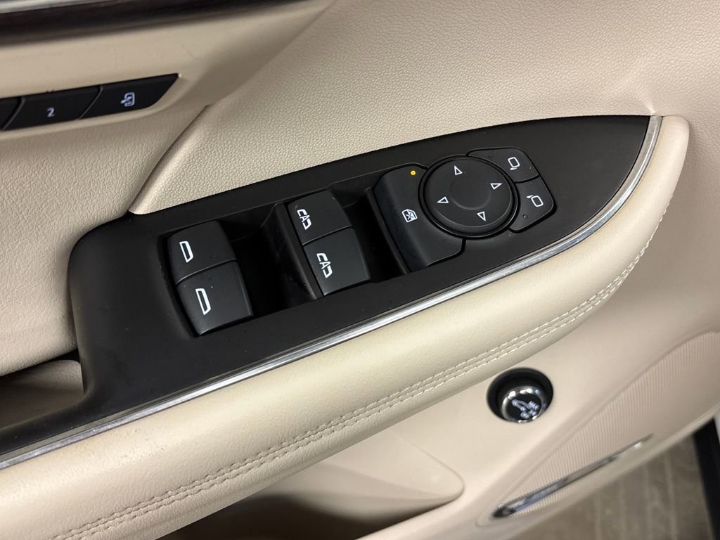 Used 2022 Buick Envision Avenir w/ Technology Package II image 23