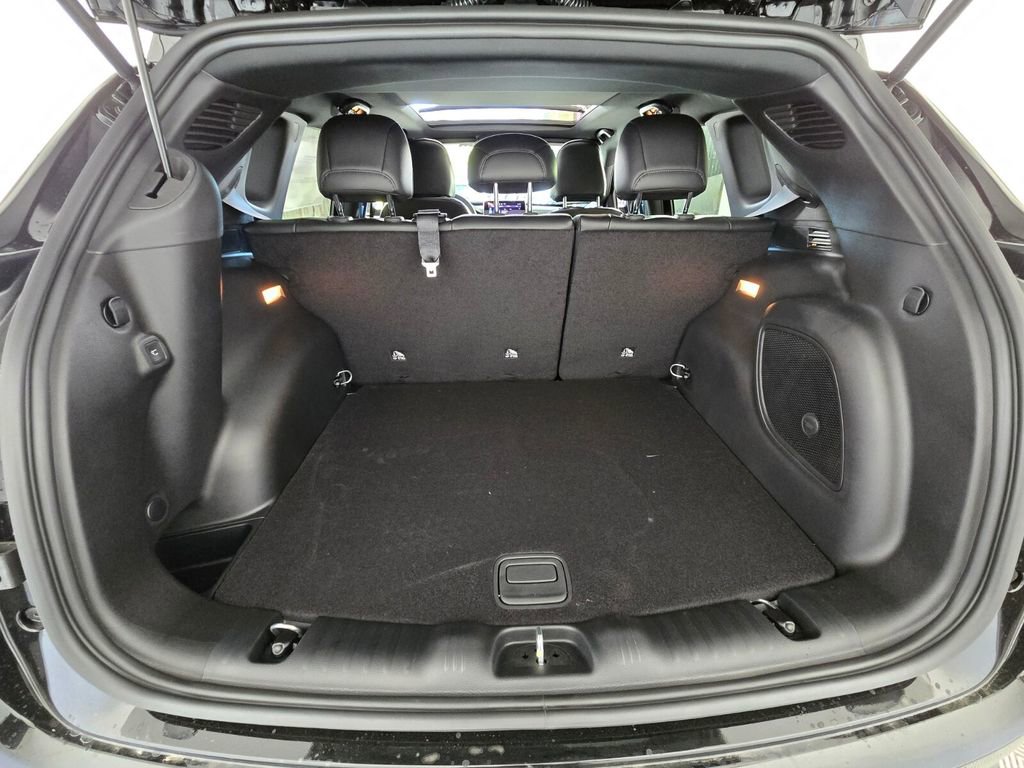 New 2026 Jeep Compass Latitude w/ Sun and Sound Group image 14