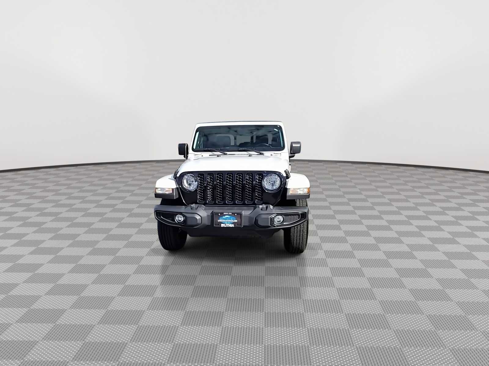Used 2021 Jeep Gladiator Sport image 3