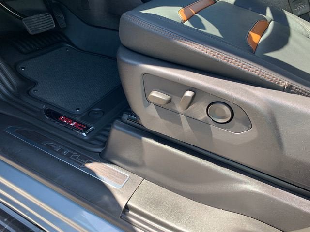 New 2026 GMC Sierra 2500 AT4 w/ Technology Package AWD/4WD image 17