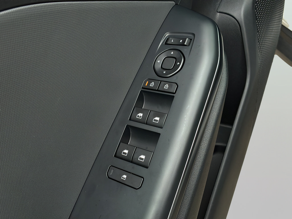 New 2026 Kia K4 FWD image 12