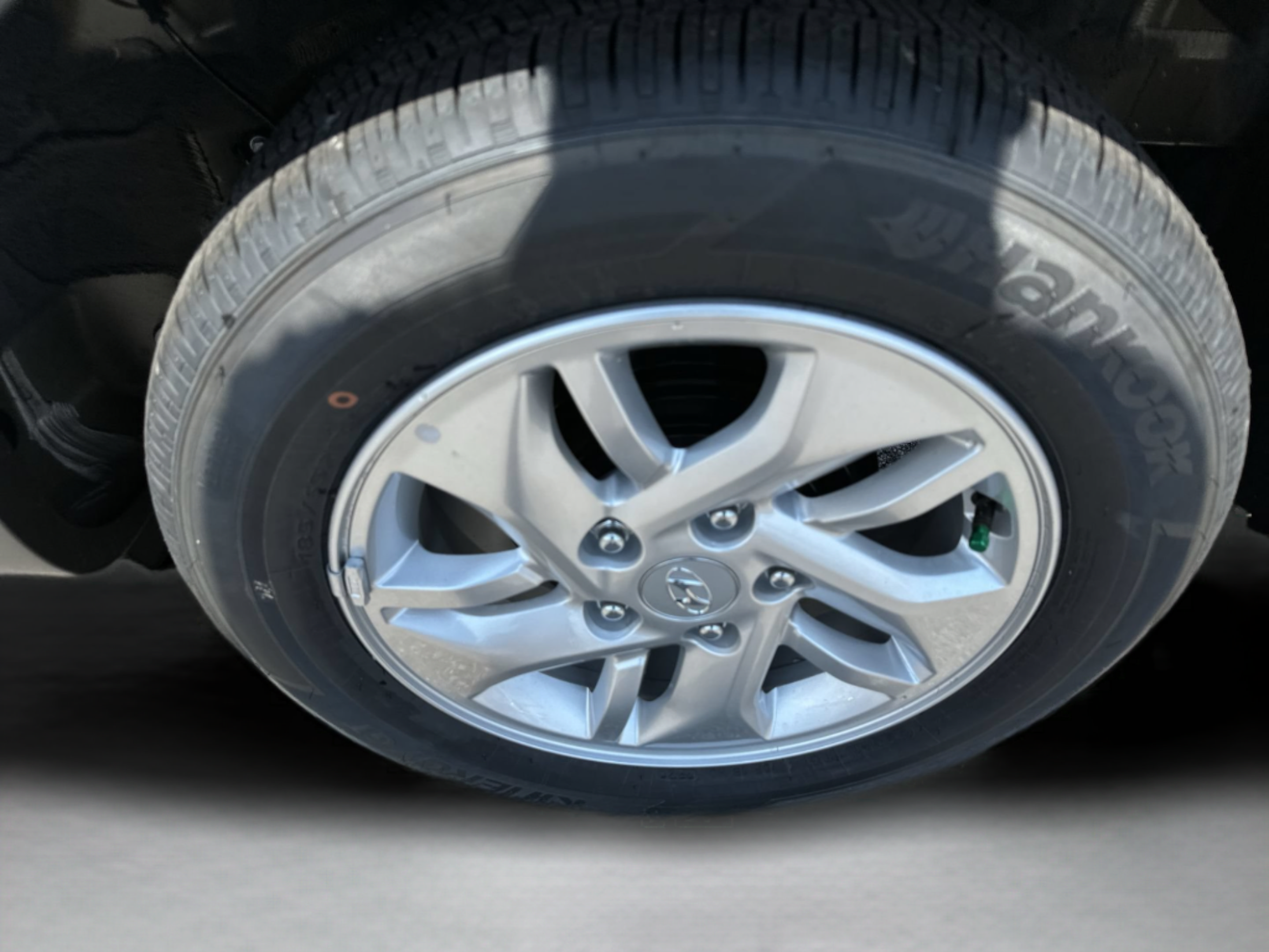 New 2026 Hyundai Venue SE FWD image 29