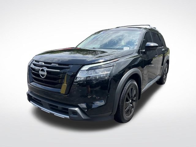 Used 2024 Nissan Pathfinder SL FWD image 9