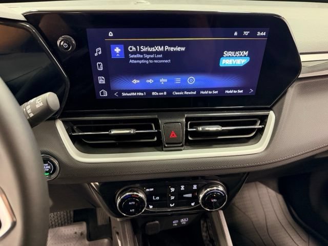 Used 2025 Chevrolet TrailBlazer LT w/ Convenience Package FWD image 11