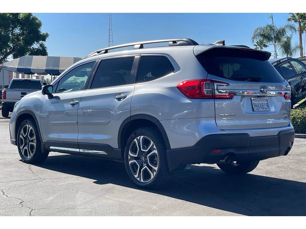 Certified 2023 Subaru Ascent Limited w/ Technology Package image 3