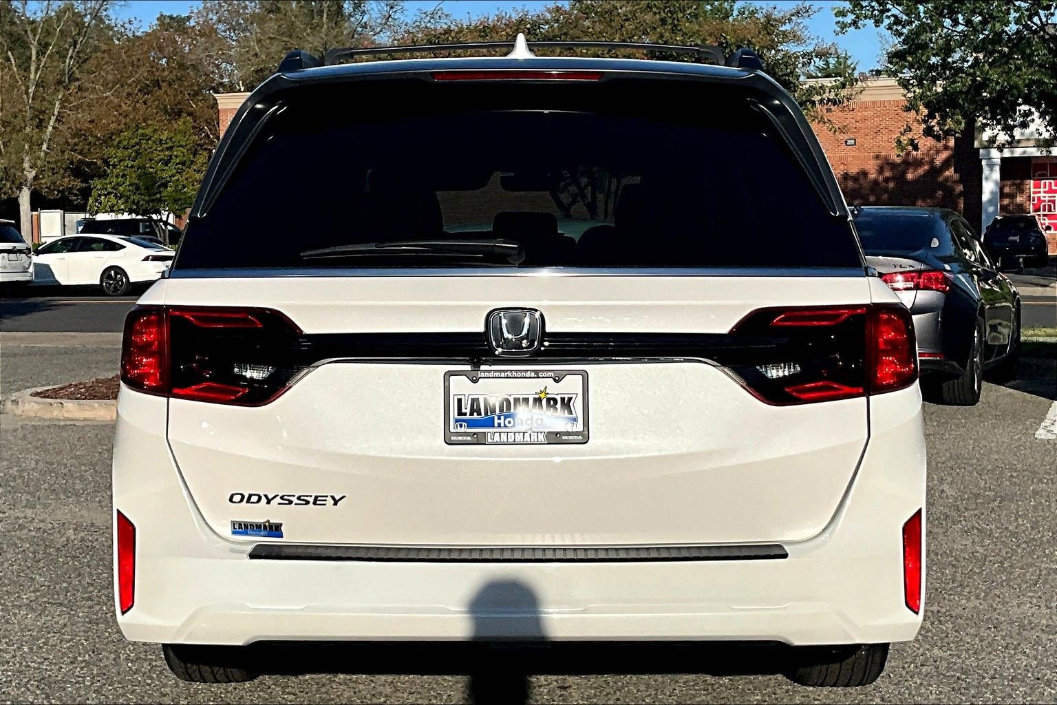 Certified 2025 Honda Odyssey EX-L image 4